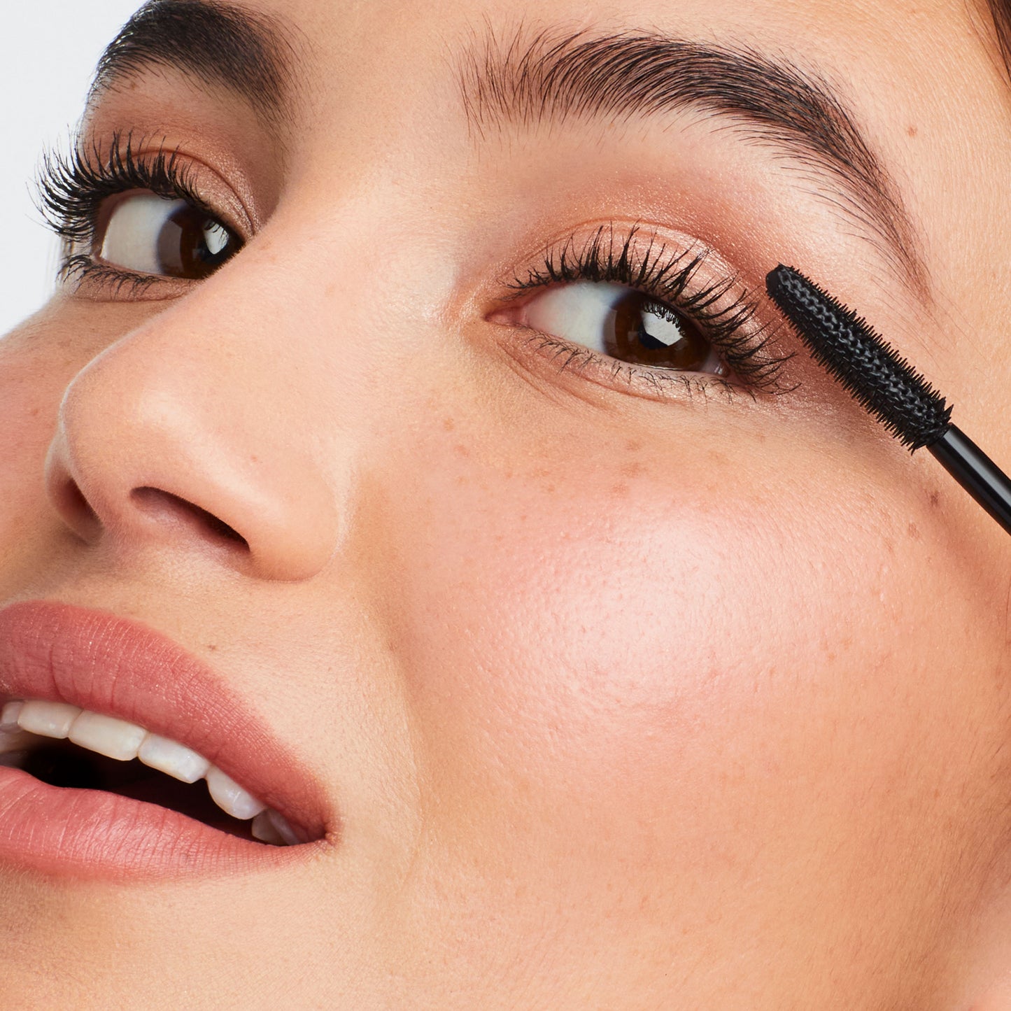 Lash Fixation Length end Definition Tubing Mascara