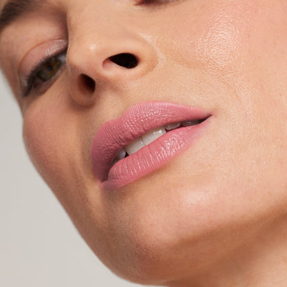 ColorLuxe Hydrating Cream Lipstick